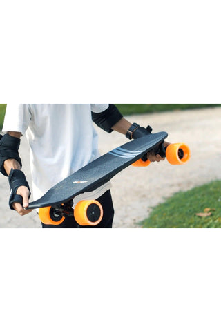 Image of enSkate R3 Mini Electric Skateboard