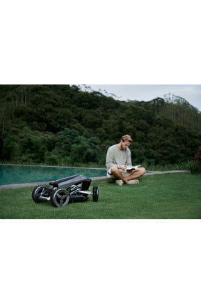 Ecoflow Blade Robotic Lawn Mower + Sweeper Kit